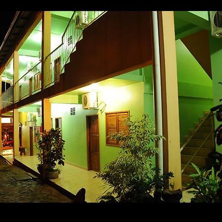 Residencial Los Rios Puerto Iguazu Exterior photo